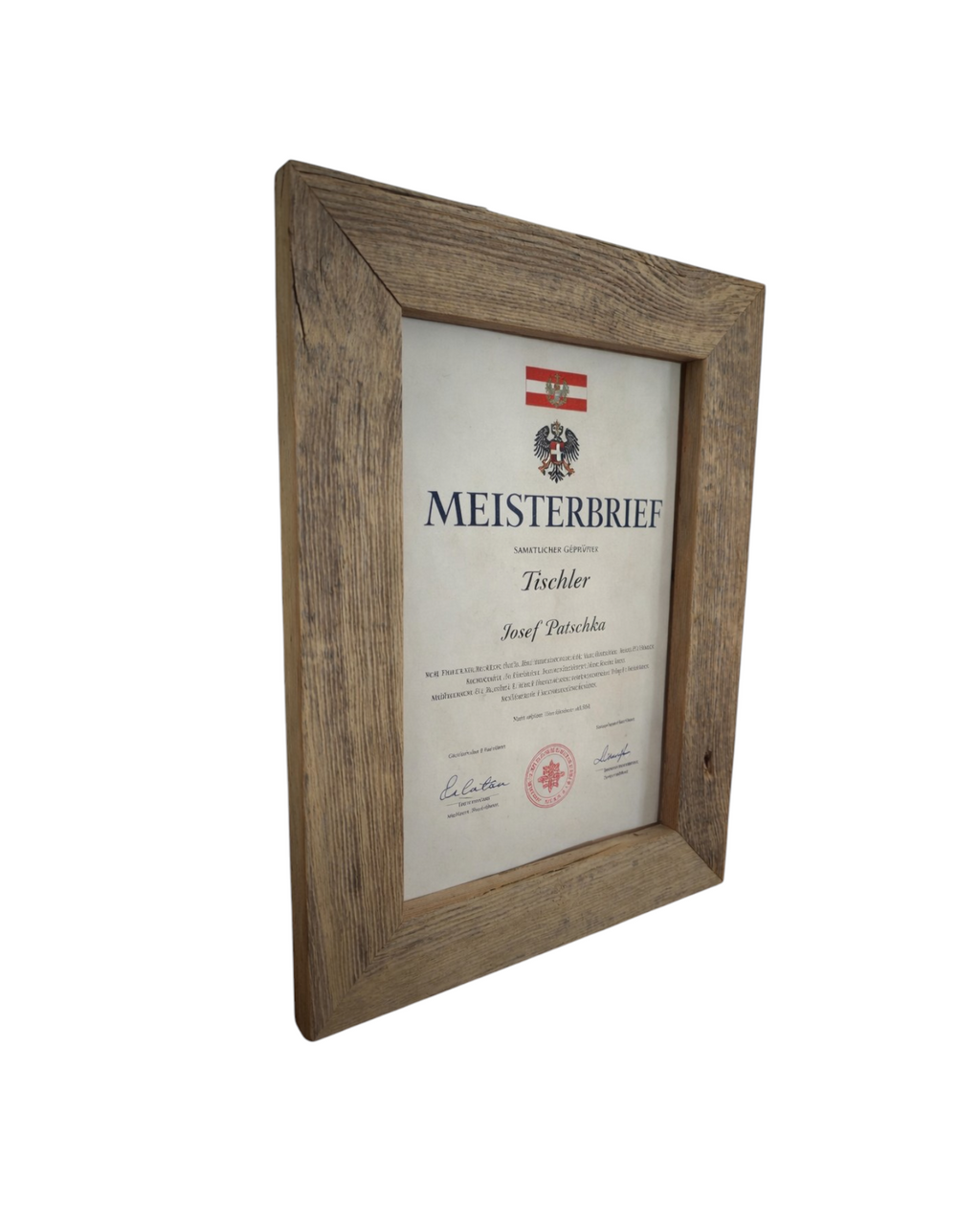 Seitenaufnahme eines Bilderrahmen aus Altholz für das Fotoformat 20x30cm.