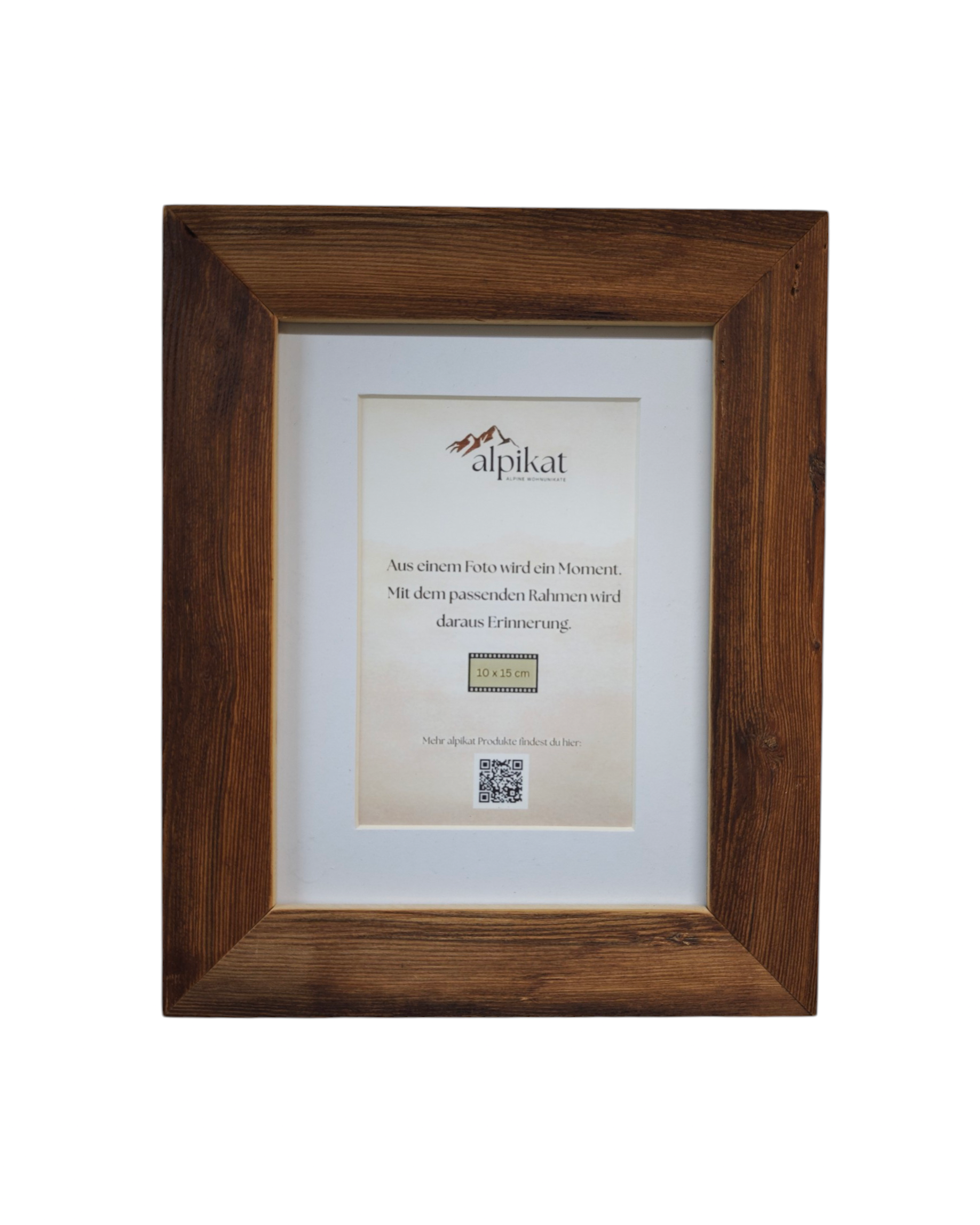 Bilderrahmen aus Altholz mit Passepartoutausschnitt für das Fotoformat 10x15cm. 