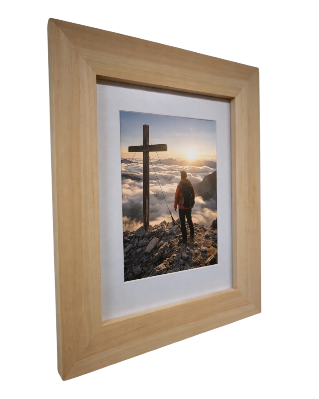 Bilderrahmen aus hellem, unbehandelten Zirbenholz mit weißem Passepartout aus Fotokarton. Foto im Format 10x15cm mit Berggipfel als persönliches Erinnerungsstück. 
